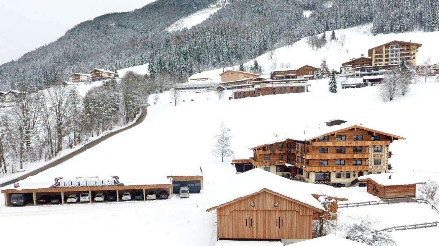 Ski In Ski Out Hotel Unterellmau Σάαλμπαχ-Χίντεργκλεμ Εξωτερικό φωτογραφία