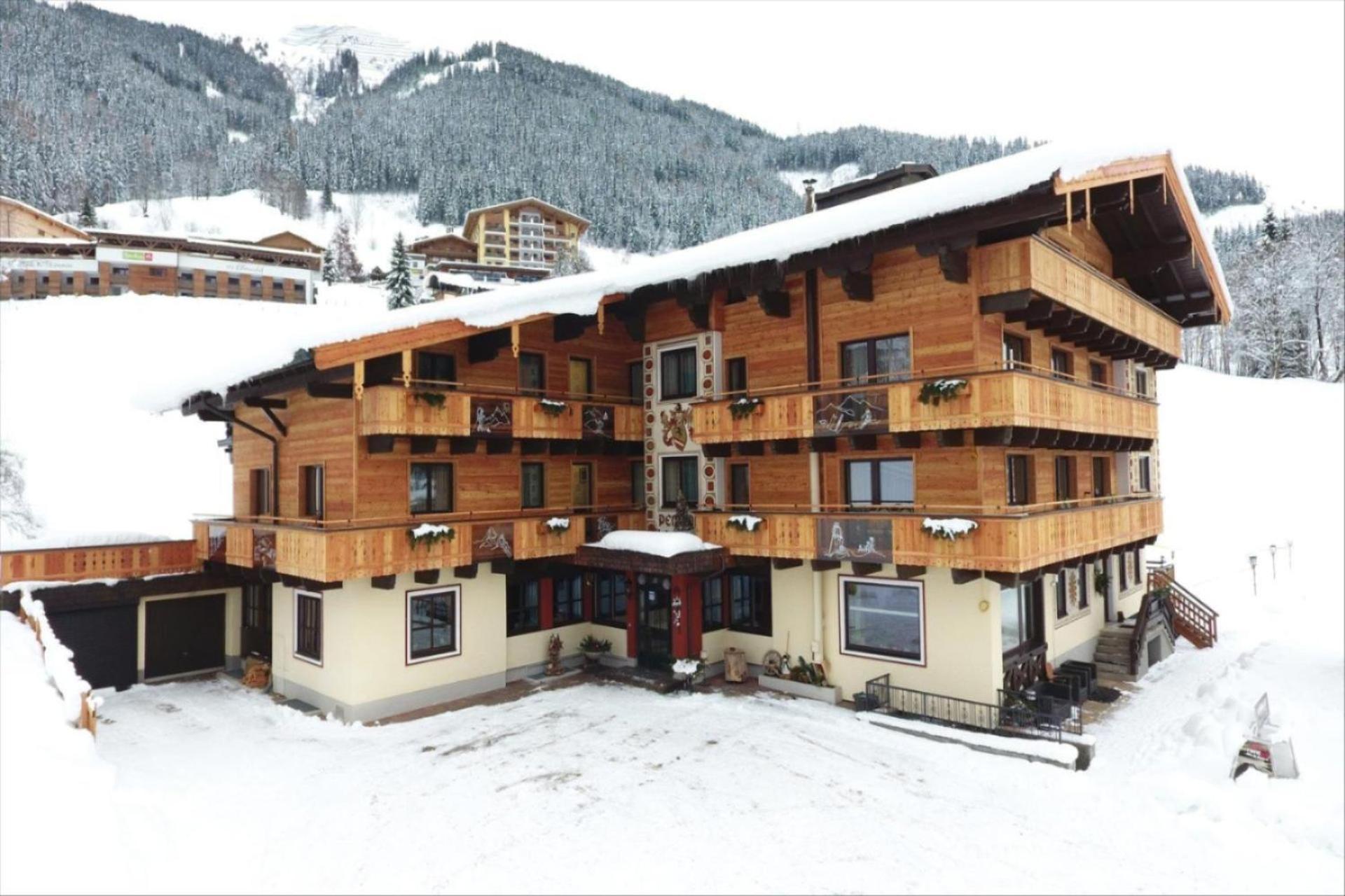 Ski In Ski Out Hotel Unterellmau Σάαλμπαχ-Χίντεργκλεμ Εξωτερικό φωτογραφία