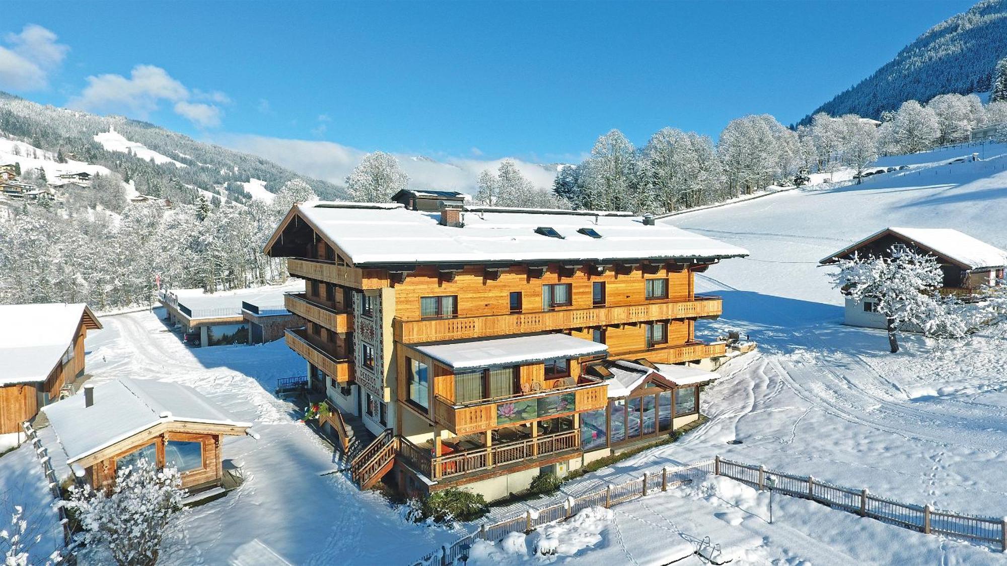 Ski In Ski Out Hotel Unterellmau Σάαλμπαχ-Χίντεργκλεμ Εξωτερικό φωτογραφία