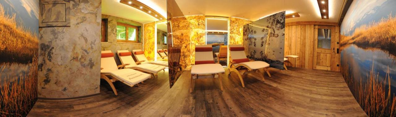 Ski In Ski Out Hotel Unterellmau Σάαλμπαχ-Χίντεργκλεμ Εξωτερικό φωτογραφία