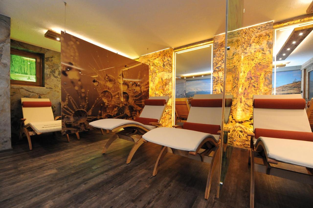 Ski In Ski Out Hotel Unterellmau Σάαλμπαχ-Χίντεργκλεμ Εξωτερικό φωτογραφία