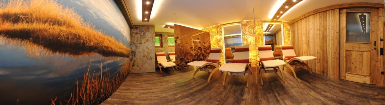 Ski In Ski Out Hotel Unterellmau Σάαλμπαχ-Χίντεργκλεμ Εξωτερικό φωτογραφία
