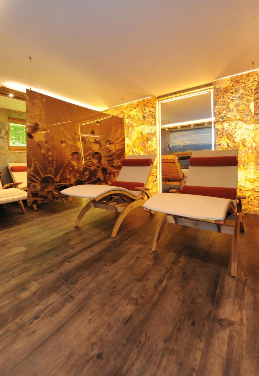 Ski In Ski Out Hotel Unterellmau Σάαλμπαχ-Χίντεργκλεμ Εξωτερικό φωτογραφία